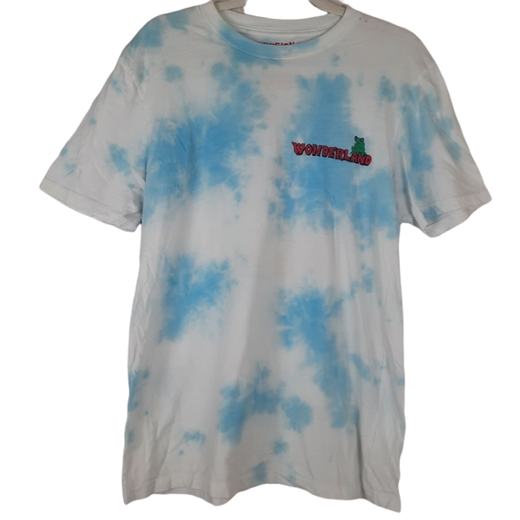 Division Of Labor Wonderland Graphic Tee - Picture 5 of 15